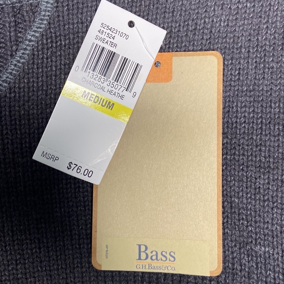 NEW G.H. bass & co sweater - Picture 4 of 5